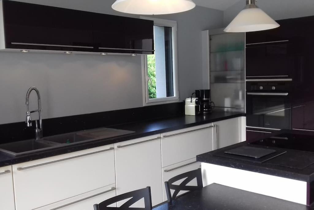 9 Pers 160 M² +Jardin- 10Mn Nantes -30Mn Mer Bouguenais Eksteriør bilde